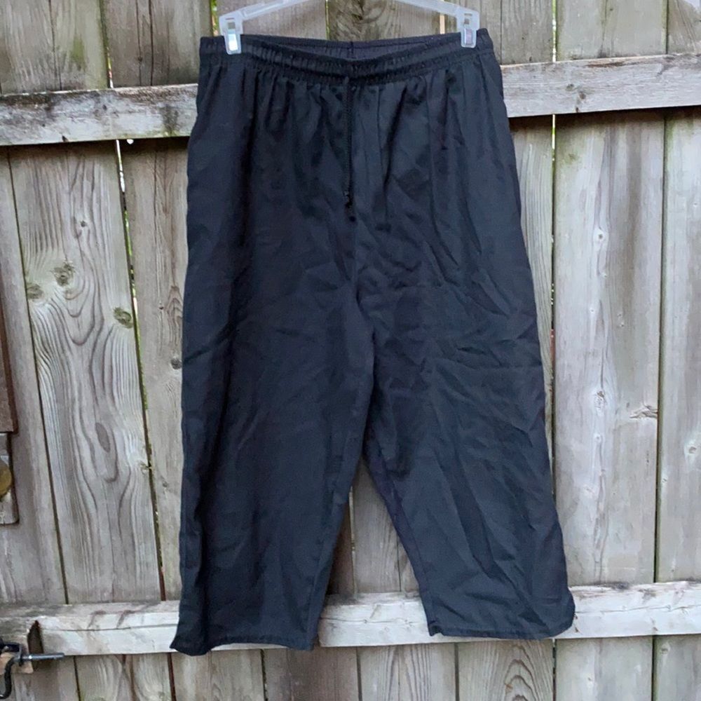 Black Drawstring Capris sz. S